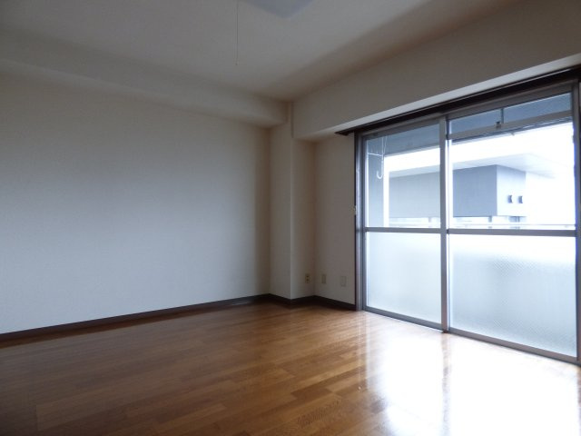 【居間・リビング】 | 新橋ビル