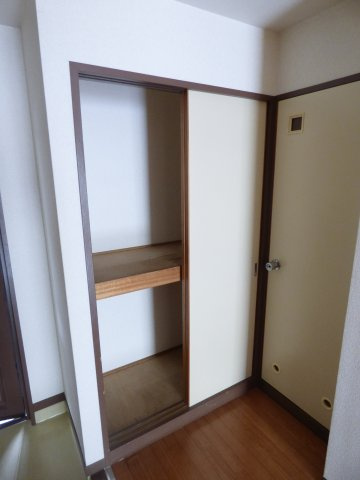 【収納】 | 新橋ビル