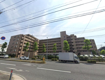 【外観】 | ファミールヒルズ港南台壱番館 | 総戸数６５戸、平成１１年２月築、管理人は日勤勤務につき管理体制良好です♪