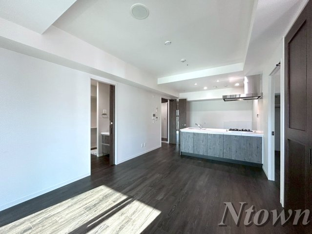 【居間・リビング】 | さくらHills NISHIKI Platinum Residence | ゆったり過ごせる居間です