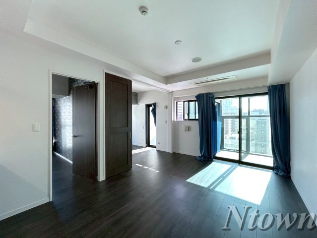【居間・リビング】 | さくらHills NISHIKI Platinum Residence | 使いやすい居間です