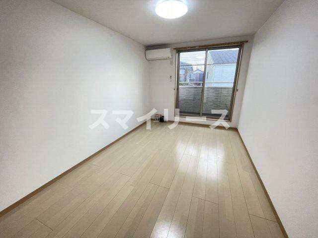 フラットテンの居間・リビング