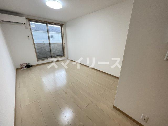 フラットテンの居間・リビング