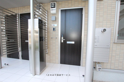 【エントランス】 | D-room　LUNA  | D-room LUNA　111号室　2022/8/2撮影