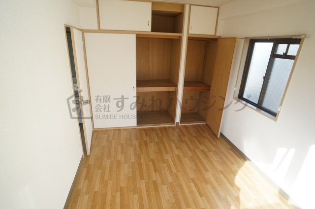 プレアール宝塚泉町の寝室