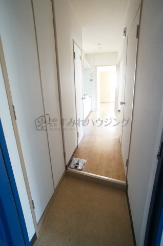 プレアール宝塚泉町の玄関