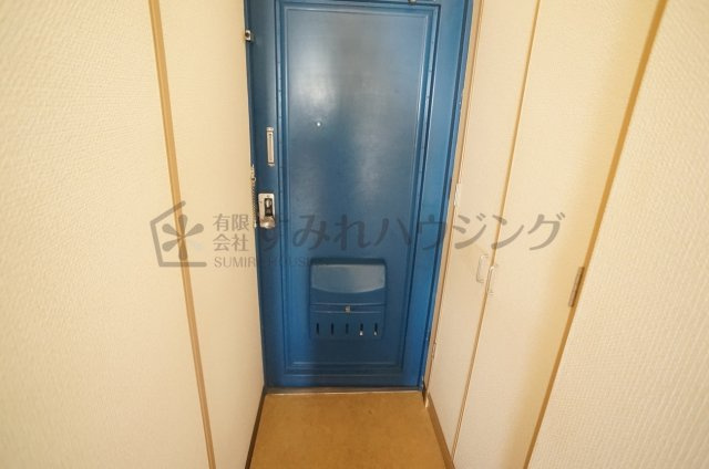 プレアール宝塚泉町の玄関