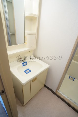 プレアール宝塚泉町の洗面所