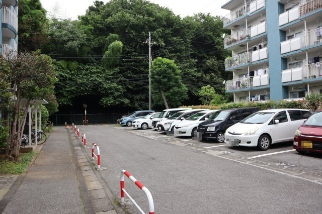 津田沼グリーンハイツの駐車場|空き無し　使用料月額7,000円