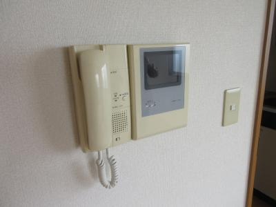 Villa西裏（ヴィラ西裏）のセキュリティ|ＴＶモニターフォン