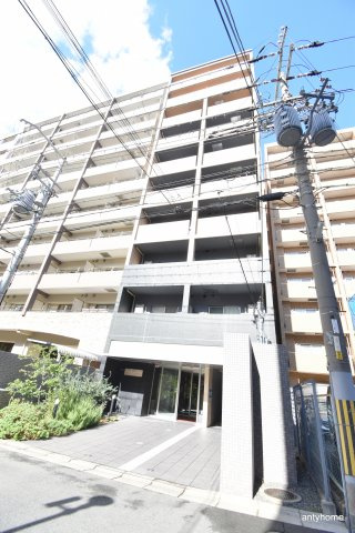サンロワール江坂リュッセ　仲介手数料無料の外観