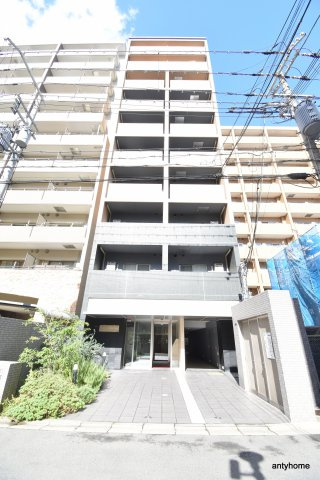 サンロワール江坂リュッセ　仲介手数料無料の外観