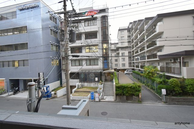 サンロワール江坂リュッセ　仲介手数料無料の展望