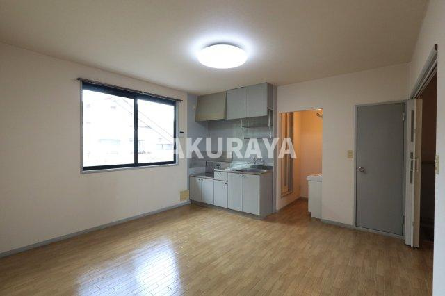 グランライフ足利の居間・リビング|ダイニング。2025年9月撮影。