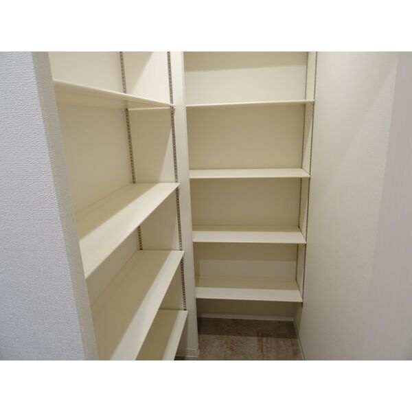 ソレイユ　ルヴァンの収納