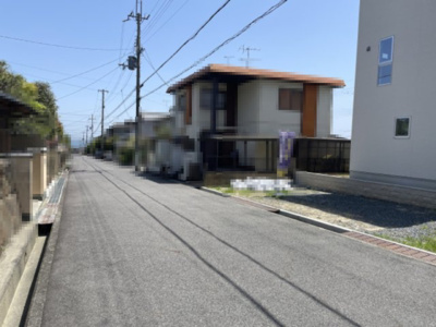 【前面道路含む現地写真】 | 大津市水明2丁目1-3　中古戸建 | 2024年04月　撮影