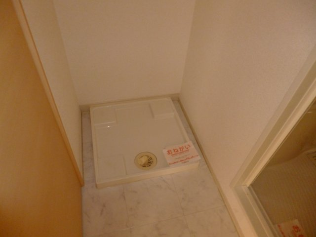 プティ・アンジュのその他|洗濯機置き場