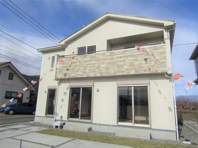 【外観】 | ブルーミングガーデン　南アルプス市在家塚1期　1号棟 | 外はこのようになっています！