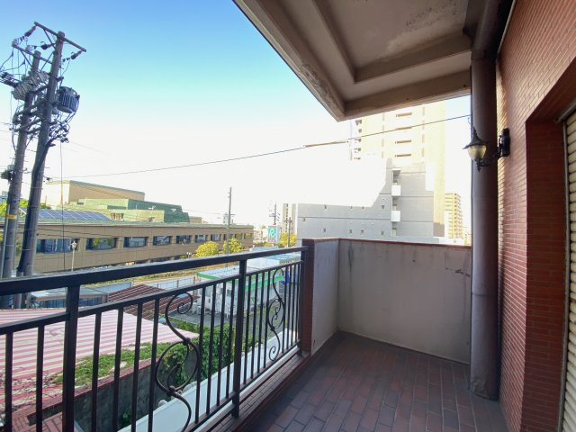 第1スカイタウン2階店舗のバルコニー