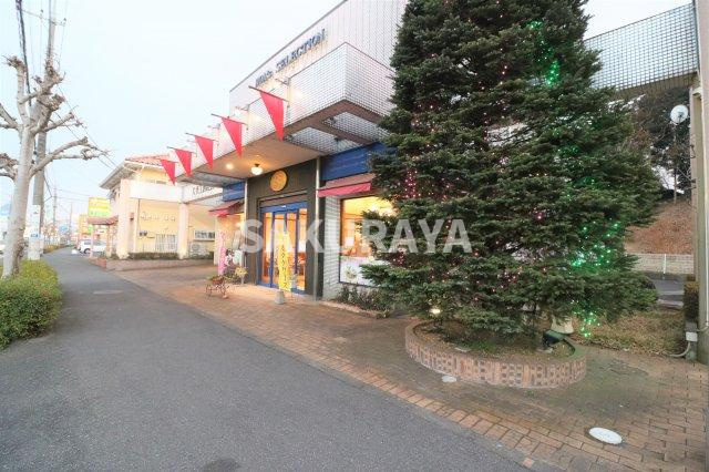 朝倉町ロアテナントのエントランス