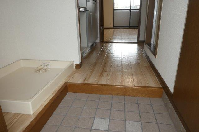 エステート山下の玄関