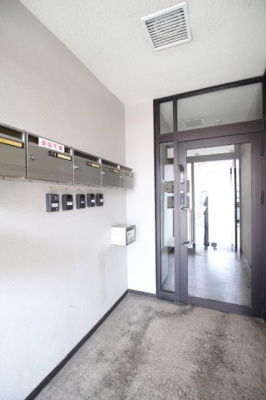 【エントランス】 | メゾンラフィーネ