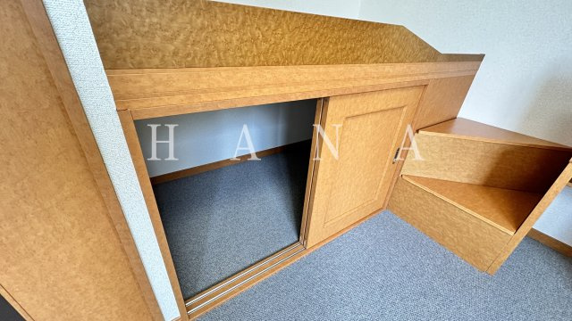 レオパレスレクリチュール立川の収納