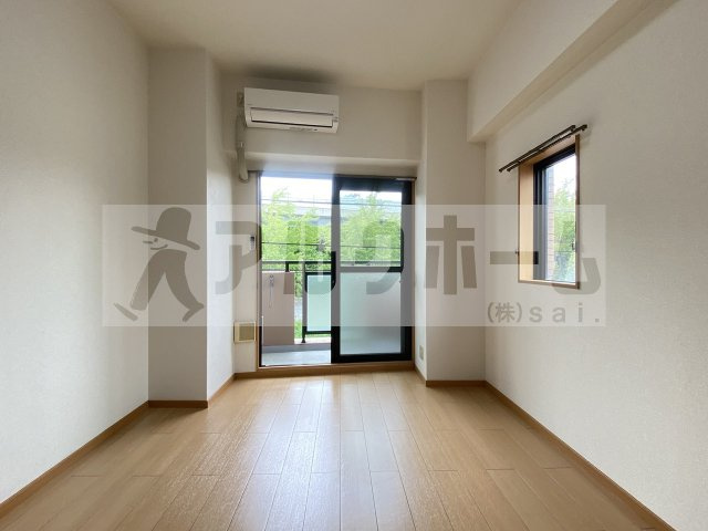 アベニュー美園の居間・リビング