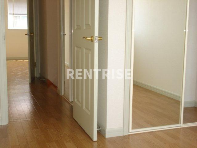 ハイツ樹々Ⅰの収納|廊下(イメージ)