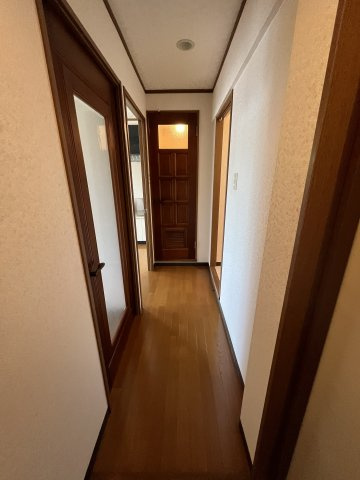 フレグランス成道の玄関