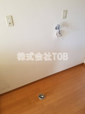 【設備】 | ドゥ・ベルジュール | 洗濯機置き場