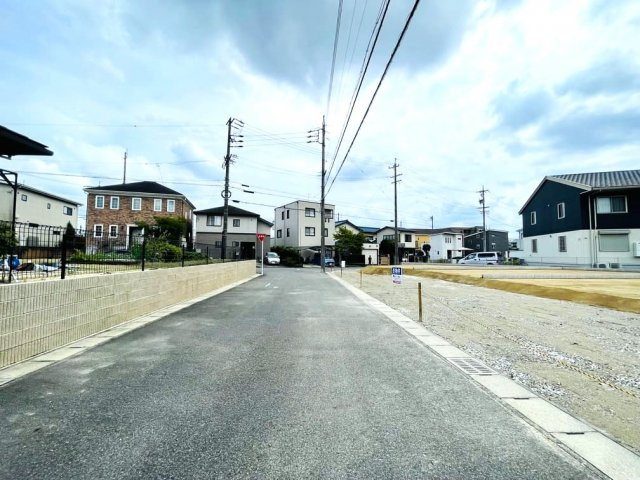 長久手市先達土地　3号地の前面道路含む現地写真