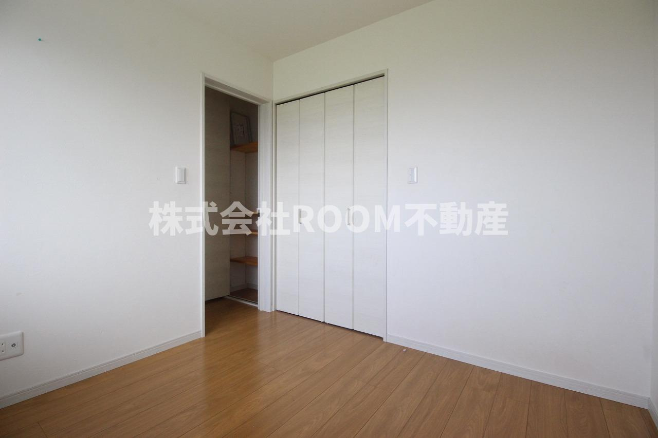 CUORE　OKIMIZUの寝室|開放的な寝室です