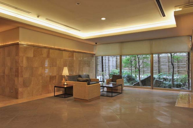 千代田区三番町の賃貸マンションのその他|エントラスロビー