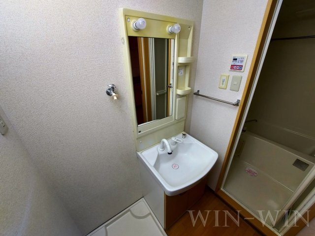 エルヴェ東小向Ⅰの洗面所