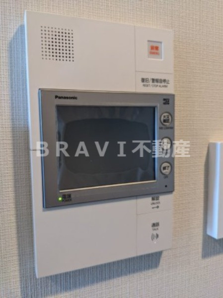 コンフォリア・リヴ南森町Q BRAVI不動産のセキュリティ