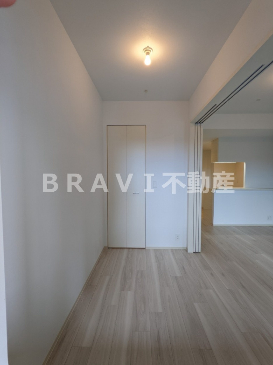 コンフォリア・リヴ南森町Q BRAVI不動産の寝室