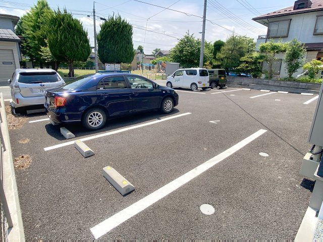 アリビオの駐車場