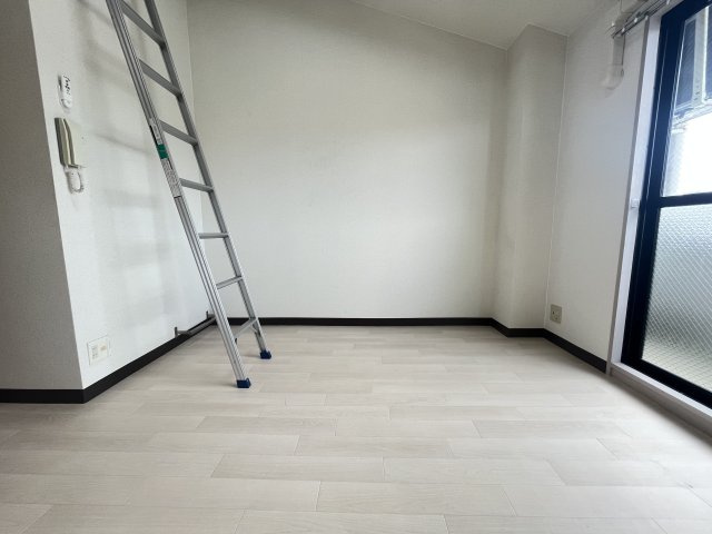 須賀ＯＫＩハウスの洋室