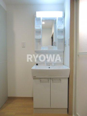 【洗面所】 | キャラット御徒町 | 【洗面化粧台】掲載の写真は退去前の写真となります。