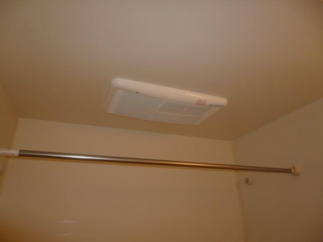 サンヴィレッジ笹沖の浴室|浴室乾燥機