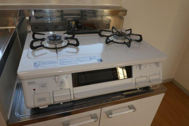 ジョイファミリー総社Aのキッチン|2口ガスコンロ