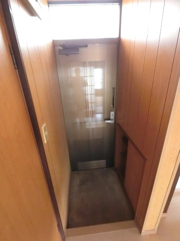 【玄関】