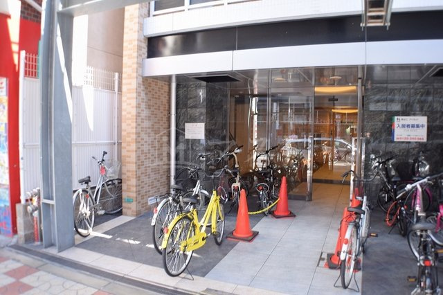 La Douceur難波東のエントランス
