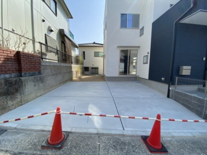 新築戸建　毘沙門台3丁目の駐車場