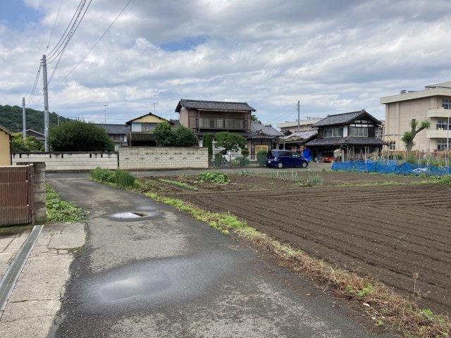 足利市駒場町の売地の前面道路含む現地写真