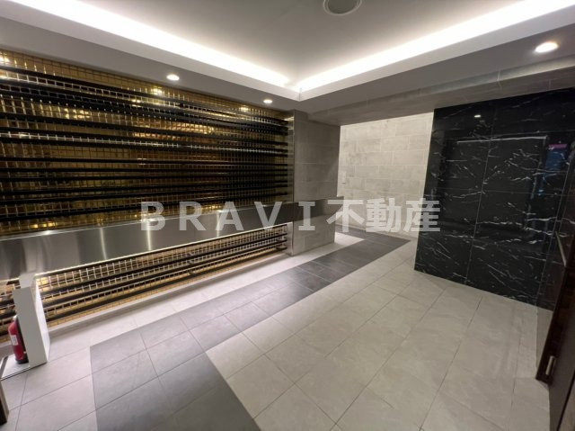 グラシア堺筋本町　BRAVI不動産のロビー|【グラシア堺筋本町】ロビーです