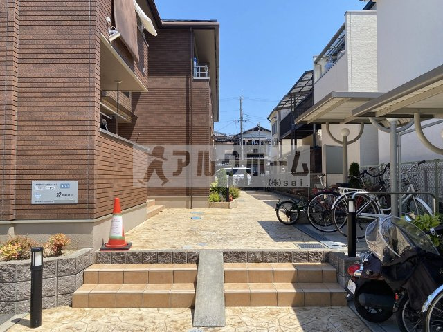 ヴェルデブリッサ1のエントランス