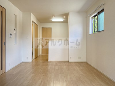 ヴェルデブリッサⅡの居間・リビング