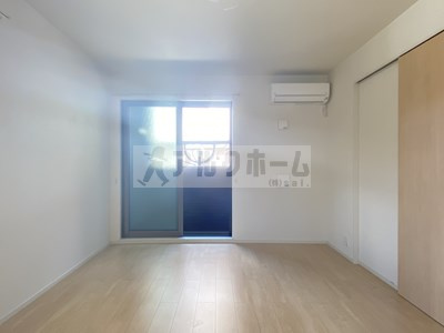 ヴェルデブリッサⅡの居間・リビング